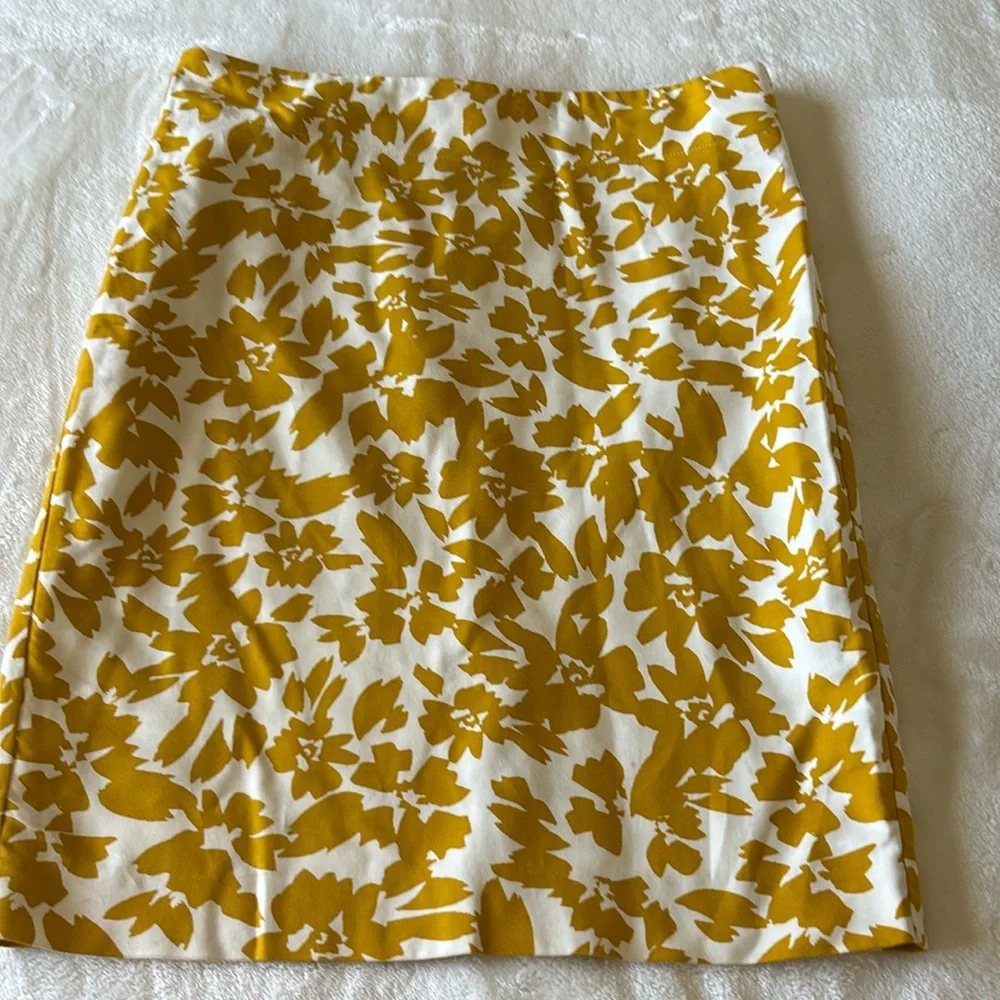 LOFT SKIRT - Picture 1 of 5